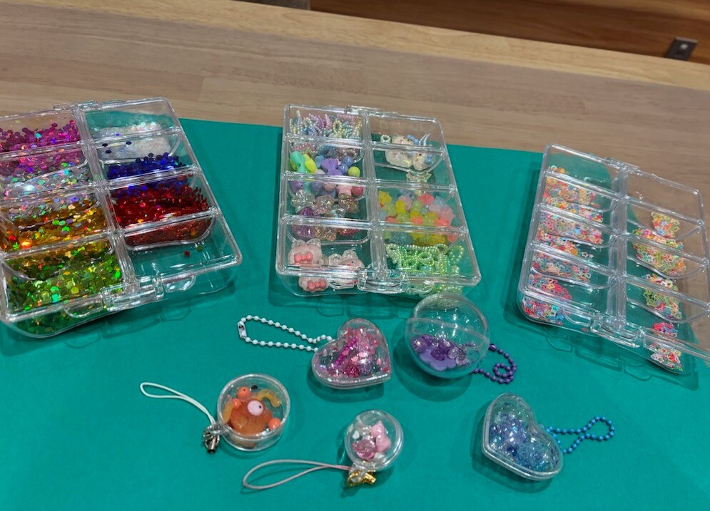 【オーダー】シャカシャカキーホルダー
しゃかしゃ No.388 ギターのシャカシャカキーホルダー 【レジン ハンドメイド