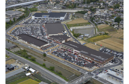 イオンタウン富雄南