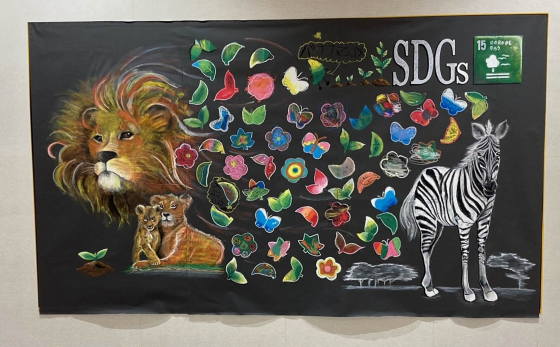 5/5(火・祝) 5周年記念☆巨大黒板にチョークアーティストと一緒に絵を描こう♬