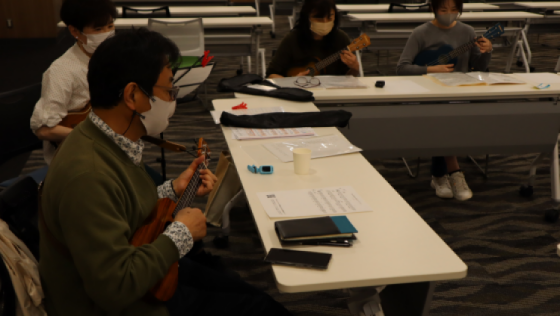 さわってみようウクレレ コトレレサークル