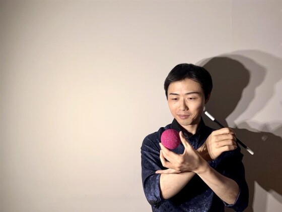 見て楽しい、やって楽しい、マジック体験　マジックショー＆マジック教室