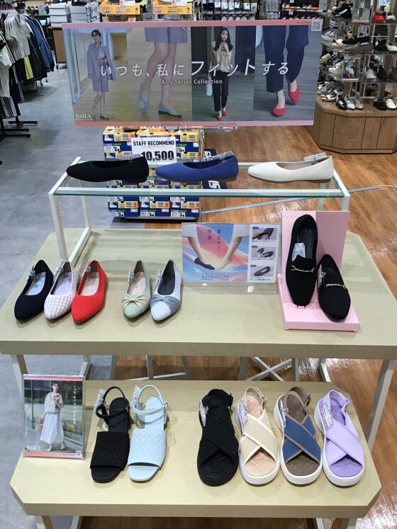 ☆暖かい季節にオススメパンプスのご紹介☆