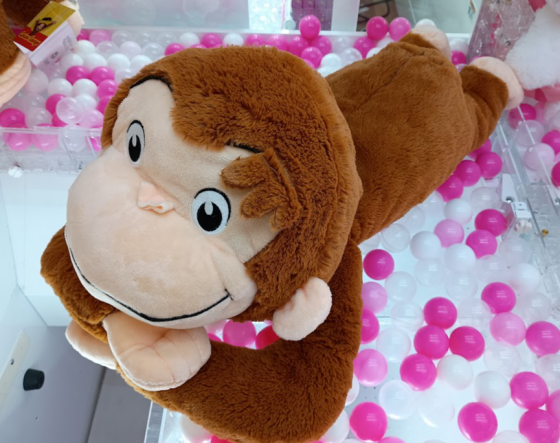 🎈おすすめ景品情報🎈おさるのジョージ　グランデぬいぐるみ