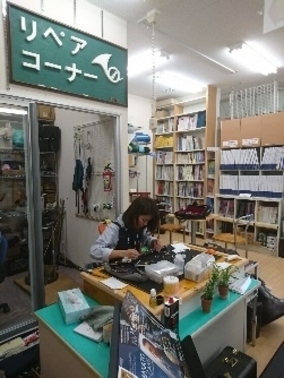 森岡楽器　　　加古川店