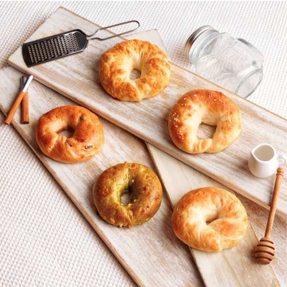 4月新商品「もちもちベーグルフェア」＆「春のグルメパンフェア第2弾」！！