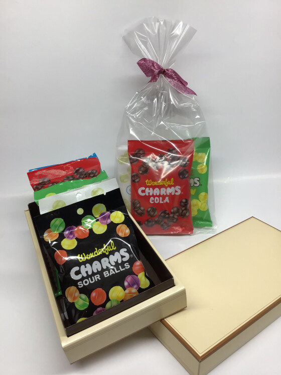USA(亜米利加)の飴と思いきや 国産のCHARMS