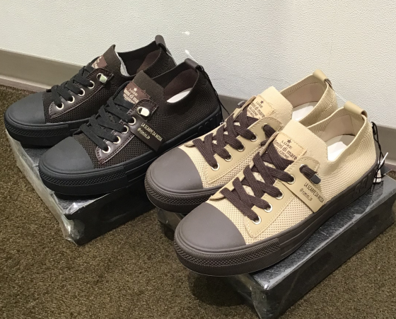 大人気 スニーカー新作登場‼️