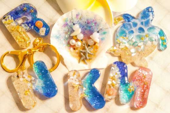【夏休み1日講座】マイクロプラスチックでレジンクラフト