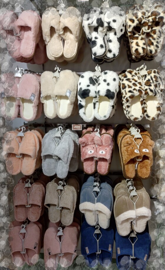 秋冬スリッパ入荷のお知らせです❣