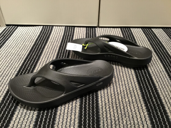 OOFOSサンダル入荷情報