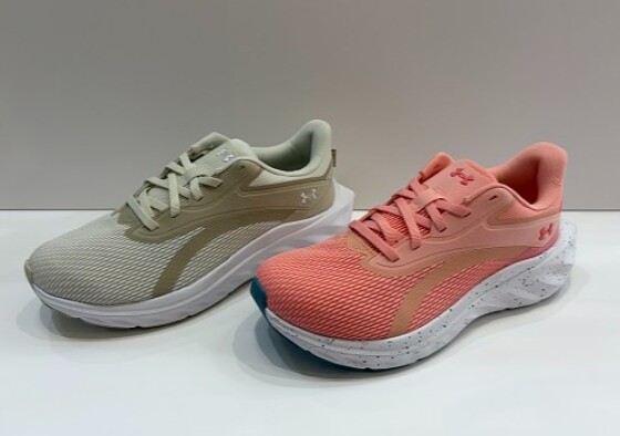 UNDER ARMOUR新作スニーカーのご紹介☆