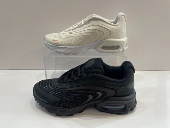 NIKEから新作シューズ入荷のお知らせ☆