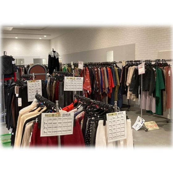 布地・縫製資材・婦人服　工場直販大売り出し