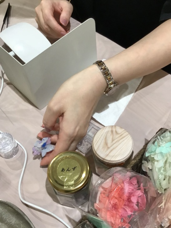 お花のブローチ　作ってみませんか？