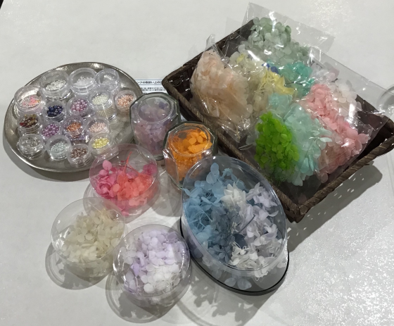 お花のブローチ　作ってみませんか？