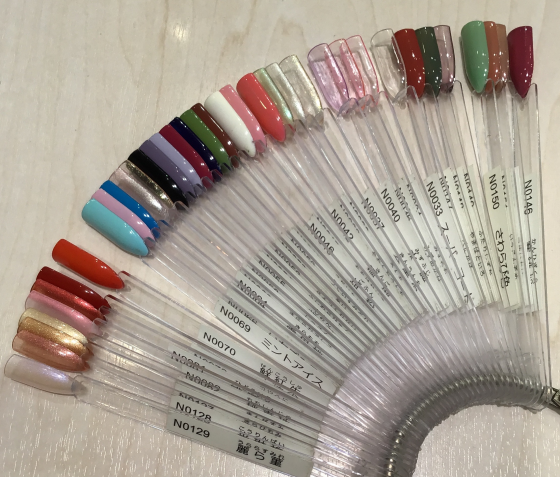 気分で変えて楽しむ🎶　胡粉ネイル💅　新色登場💖