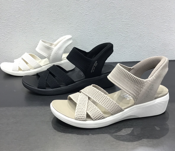 サンダル入荷！！