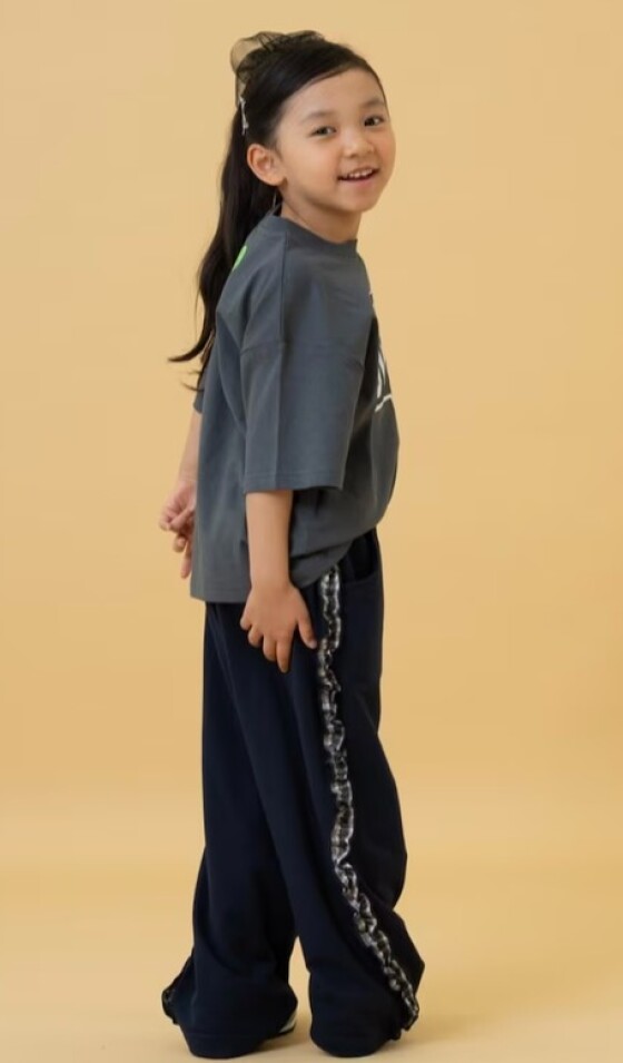 サイドフリルパンツ入荷☆彡