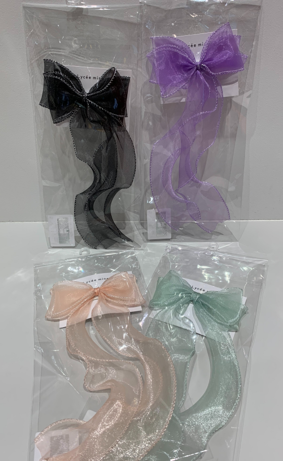 ヘアアクセサリーが入荷しました☆彡