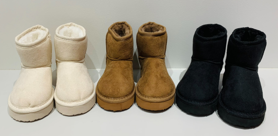 minimal🥾ムートンブーツ入荷してます🥰