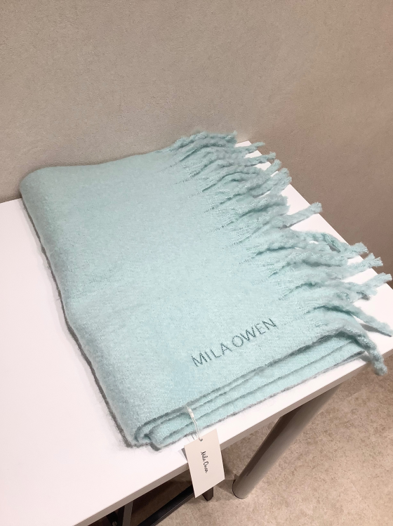 おすすめニットとストールのご紹介