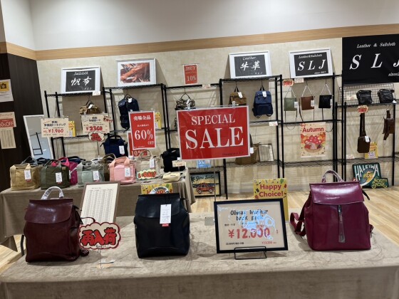 『売場全品　表示価格より60％OFF！』