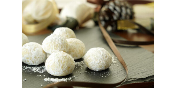 子供料理教室　スノーボールクッキーを作ろう