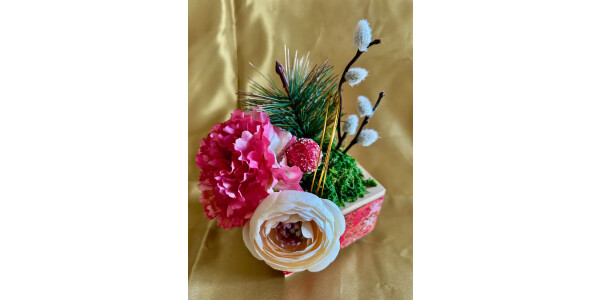 一級フラワーデザイナーが教える　新年を迎えるフラワーアレンジメント