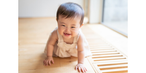 お子様と一緒に楽しもう　赤ちゃんハイハイレース