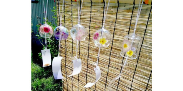 花作家の先生が教える・押し花でお花の風鈴を作ろう！