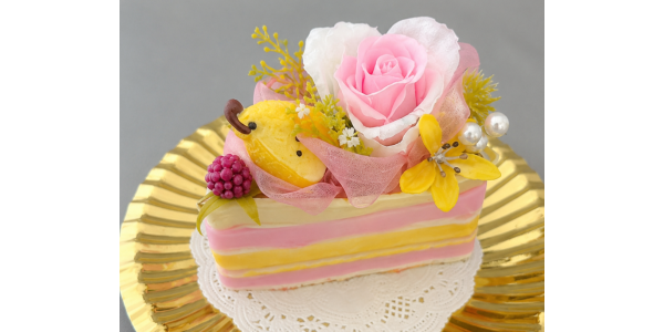 かわいいお花のアレンジ体験 私だけのフラワーケーキを作ろう