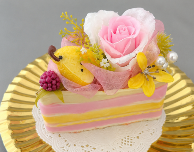 かわいいお花のアレンジ体験　私だけのフラワーケーキを作ろう