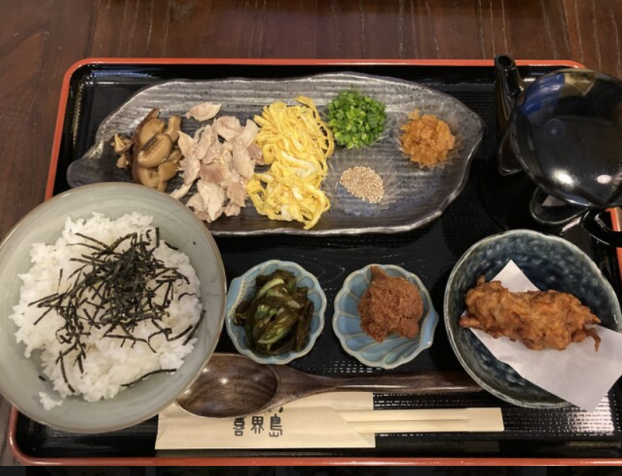 皆で楽しくおでかけランチ企画　絶品の島料理と美味しいお酒の会