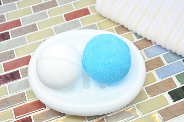 予約不要！　人気の入浴剤バスボールを作ろう
