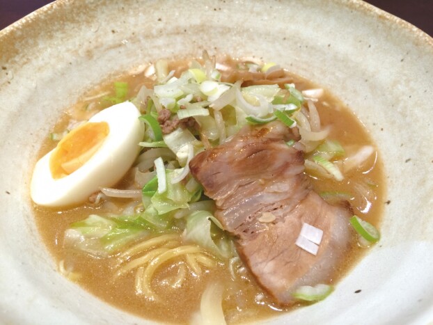 丸鶏ガラ味噌ラーメン　蔵民