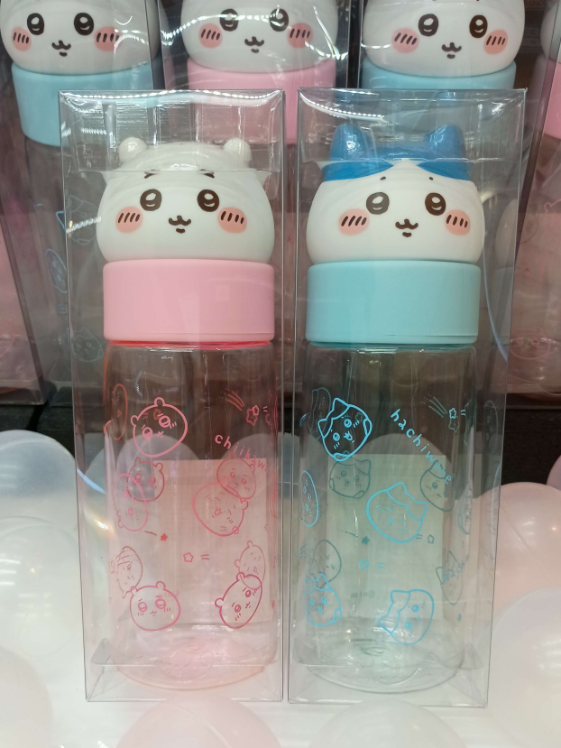 ✨新着景品情報✨ちいかわ　お顔マイボトル１