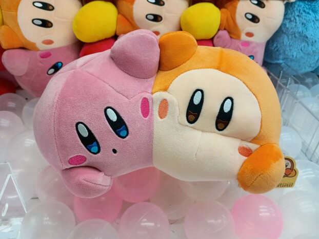 ✨新着景品情報✨カービィｐｌａｙ　ｗｉｔｈワドルディ　“なかよし”　ＢＩＧぬいぐるみ