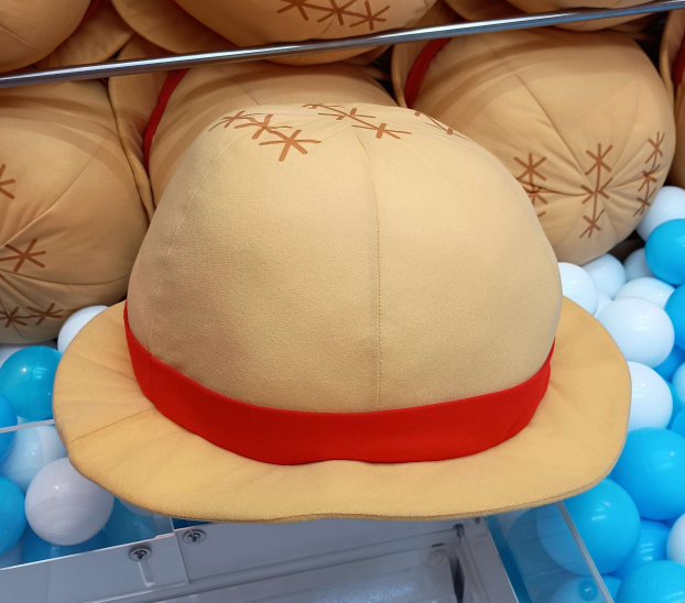 ✨新着景品情報✨ワンピース　大きなルフィの帽子ぬいぐるみ