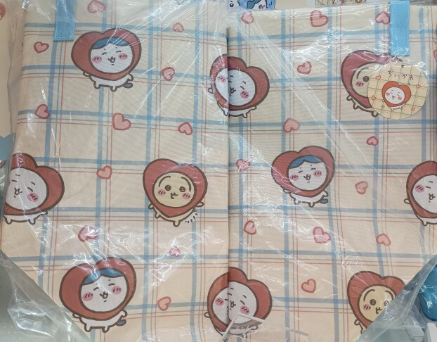 ✨新着景品情報✨ちいかわ　ＢＩＧ収納バスケット