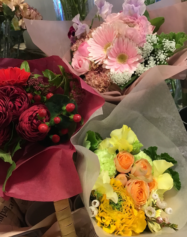 卒業、送別のお花ご予約受付中