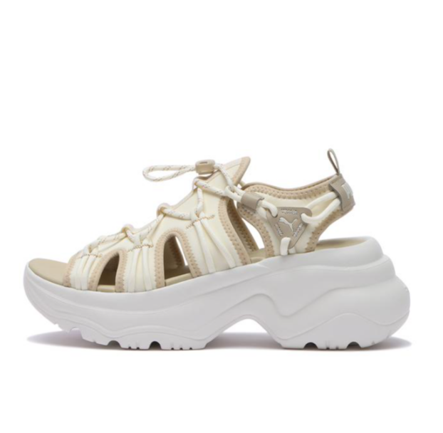 PUMAから大人気厚底サンダルが再入荷！