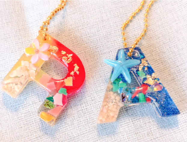 【夏休み1日講座】マイクロプラスチックでレジンクラフト