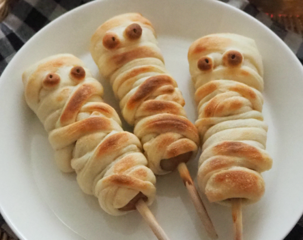 ハロウィンにおすすめ！ミイラのウィンナーパン作り