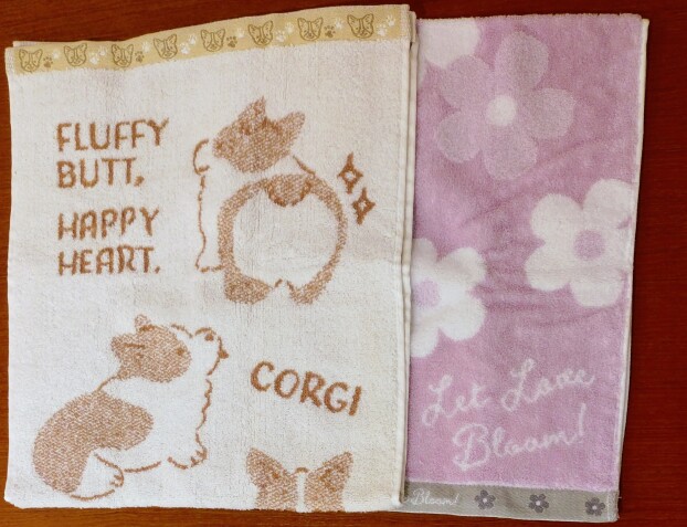 新柄フェイスタオル入荷しています❣