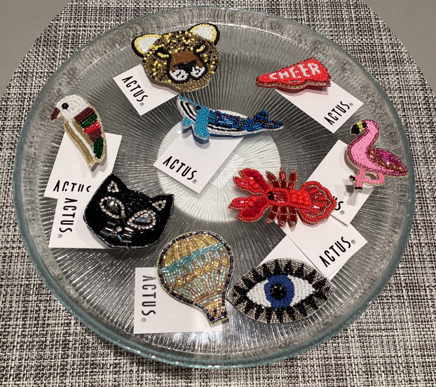 ビーズブローチ