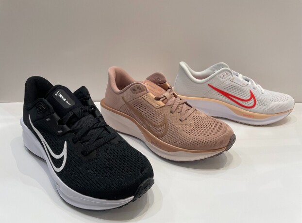 NIKEからウォーキングシューズのご紹介☆