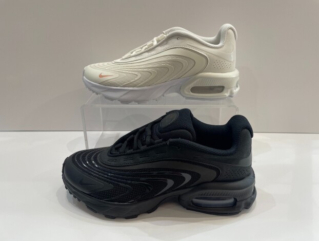 NIKEから新作シューズ入荷のお知らせ☆