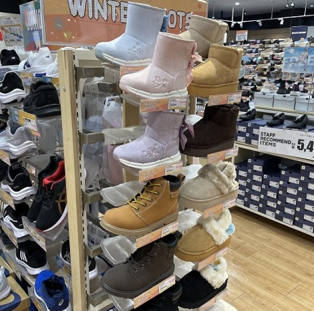 キッズブーツ入荷！！