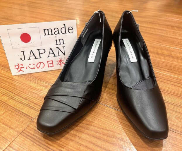 ✨上質な本革パンプス✨