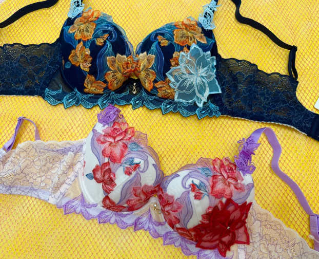 【Salute】33Group リッチベールブラ